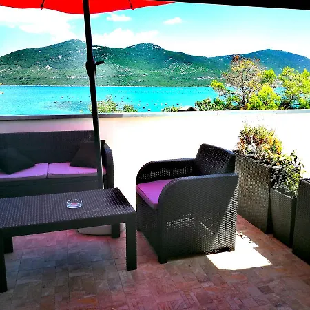 Ivica Apartment *